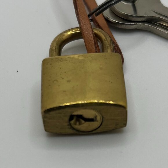 Vintage Etro Lock & Keys - Picture 5 of 5
